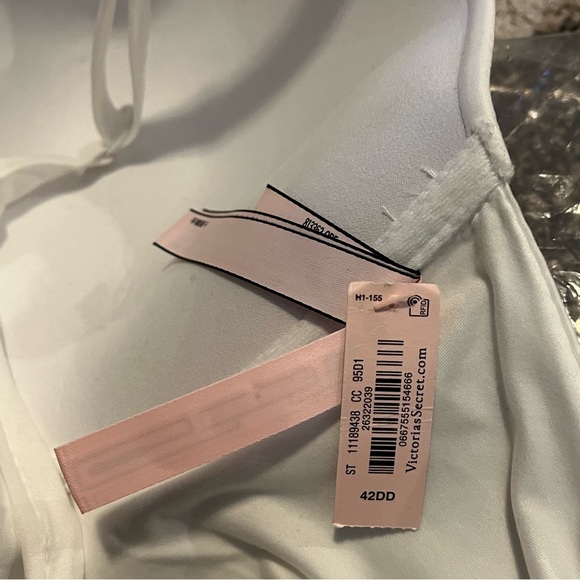 Victoria's Secret Body by Victoria White Bra 42DD Lined Full Coverage Racerback - Picture 2 of 8